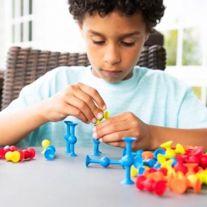 FAT BRAIN TOYS PRZYSSAWKI.jpg 6.jpg