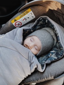 SLEEPEE OTULACZ DO FOTELIKA SAND.jpg 9.jpg