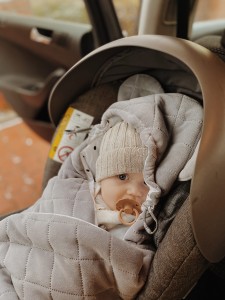 SLEEPEE OTULACZ DO FOTELIKA GREY.jpg 2.jpg