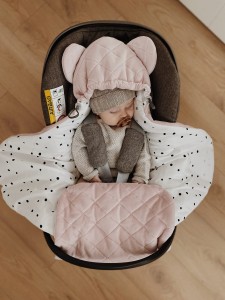 SLEEPEE OTULACZ DO FOTELIKA SAND.jpg 5.jpg