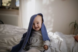 101-memi-kocyk-ciemny-niebieski-denim-80x100-3.jpg