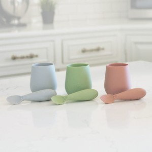 pol_pm_EZPZ-Silikonowy-kubeczek-Tiny-Cup-pastelowa-szarosc-5377_7.jpg