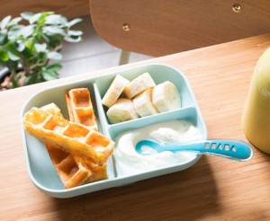 beaba talerzyk z lyzeczka blue.jpg 2.jpg