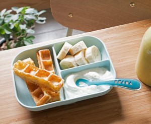 beaba talerzyk z lyzeczka blue.jpg 3.jpg