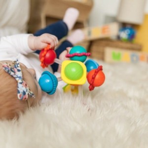 fat brain toys grzechotka wimzle.jpg 3.jpg