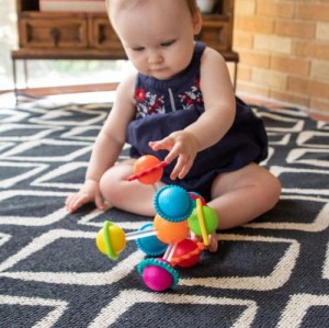 fat brain toys grzechotka wimzle.jpg 11.jpg